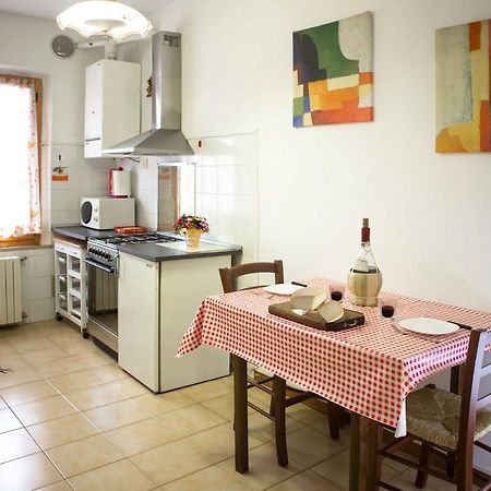 Cheap Apartment In The Old Village Colle di Val d'Elsa Exterior photo